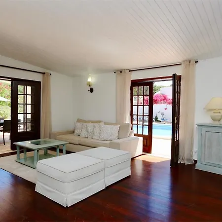 Lynx- Cleverdetails, Sleeps 8, Quiet Area, Walking Distance From The Marina, Restaurants And Supermarkets
