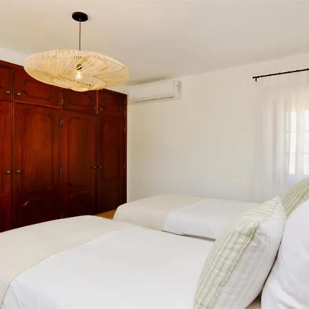 Lynx- Cleverdetails, Sleeps 8, Quiet Area, Walking Distance From The Marina, Restaurants And Supermarkets Feriehus *