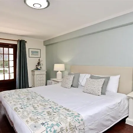 Lynx- Cleverdetails, Sleeps 8, Quiet Area, Walking Distance From The Marina, Restaurants And Supermarkets Casa vacanze *