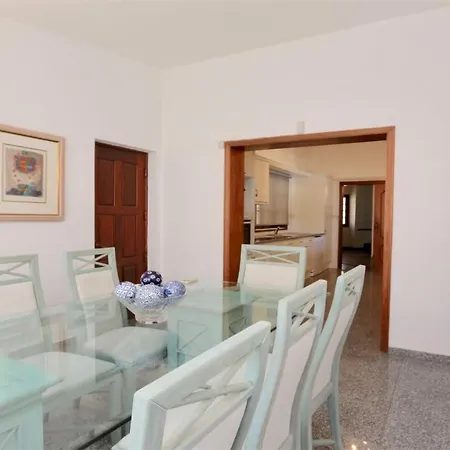 Feriehus Lynx- Cleverdetails, Sleeps 8, Quiet Area, Walking Distance From The Marina, Restaurants And Supermarkets Vilamoura
