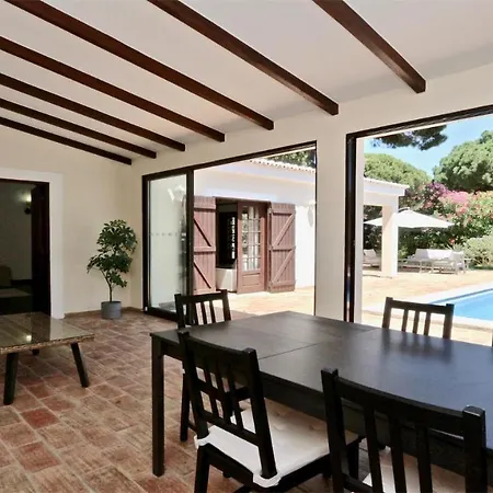 Lynx- Cleverdetails, Sleeps 8, Quiet Area, Walking Distance From The Marina, Restaurants And Supermarkets * Vilamoura