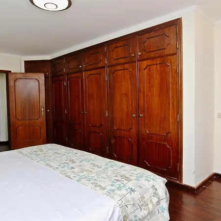Lynx- Cleverdetails, Sleeps 8, Quiet Area, Walking Distance From The Marina, Restaurants And Supermarkets