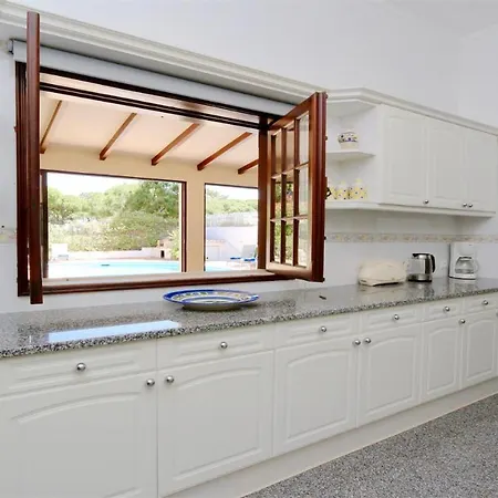 Lynx- Cleverdetails, Sleeps 8, Quiet Area, Walking Distance From The Marina, Restaurants And Supermarkets Semesterbostad Vilamoura