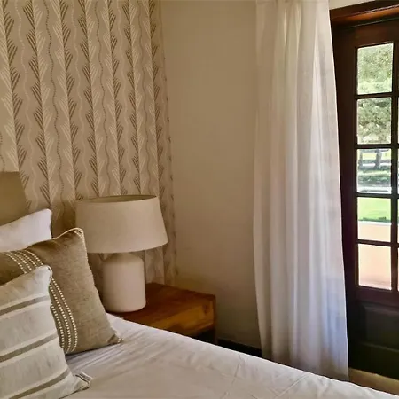 Semesterbostad Lynx- Cleverdetails, Sleeps 8, Quiet Area, Walking Distance From The Marina, Restaurants And Supermarkets